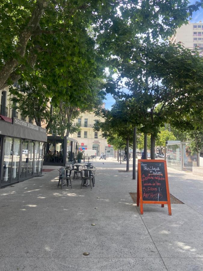 Appartement Chic Plage Des Catalans Марсель Экстерьер фото